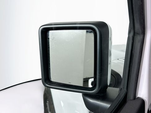 Used 2023 Jeep Wrangler Unlimited Sahara AWD/4WD image 16