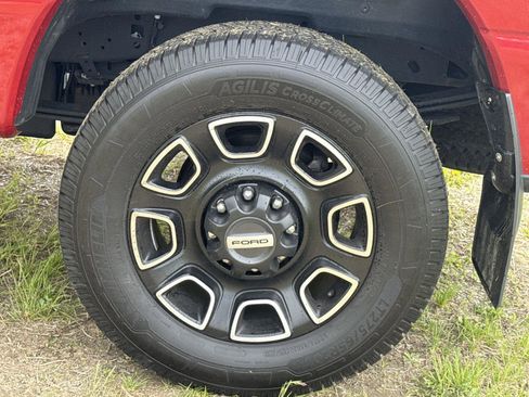 Used 2023 Ford F250 Platinum w/ Snow Plow Prep Package AWD/4WD image 16