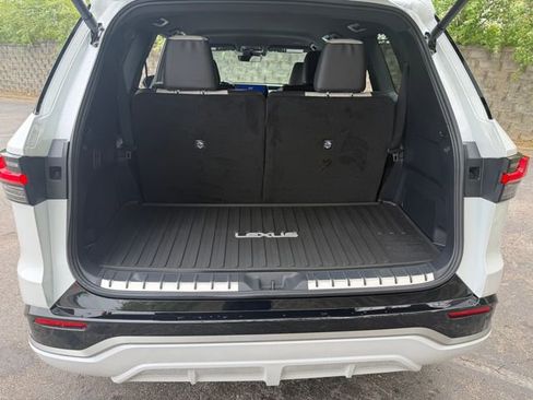 New 2026 Lexus TX 500h AWD image 29