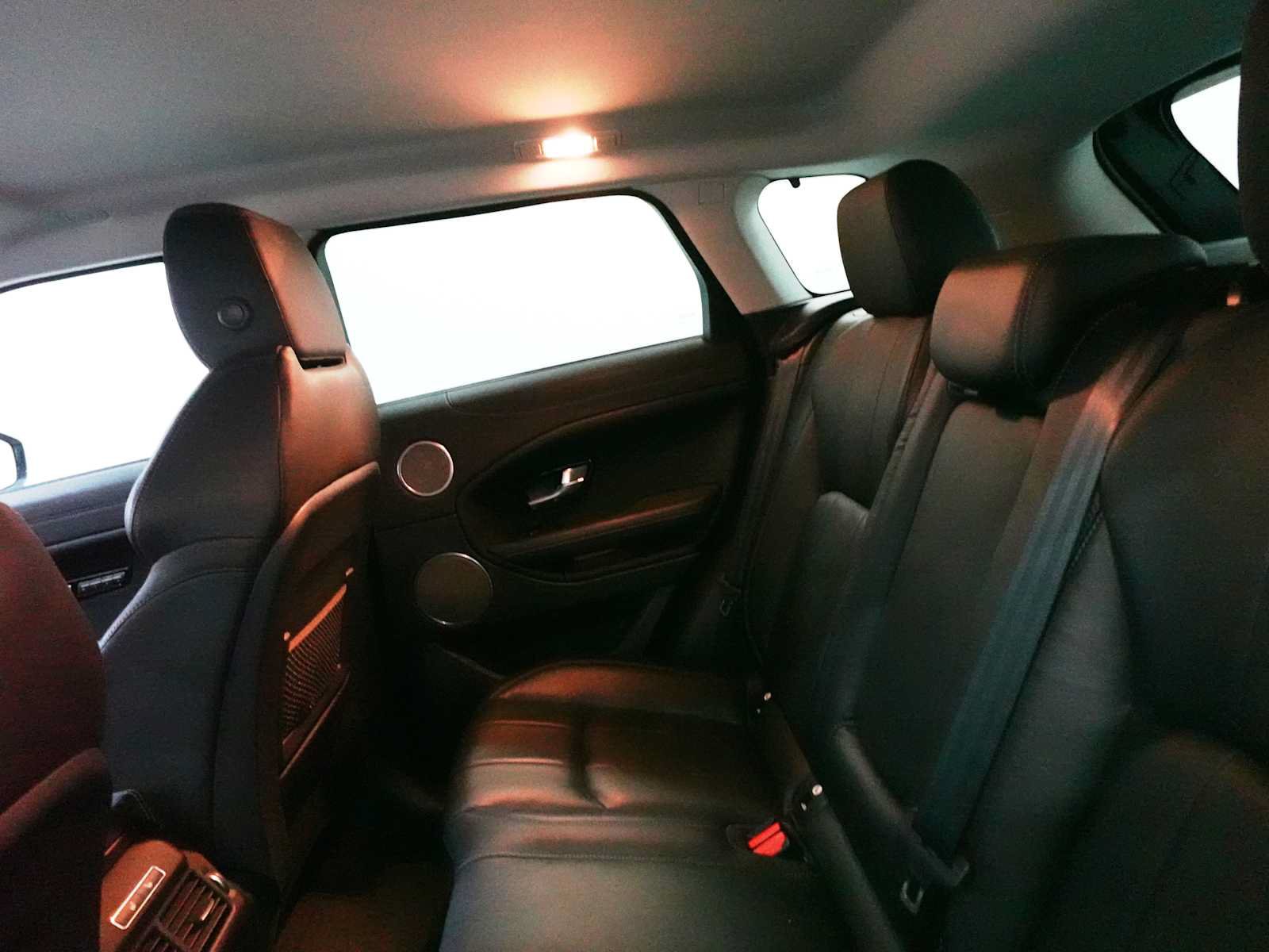 Used 2016 Land Rover Range Rover Evoque SE AWD/4WD image 27