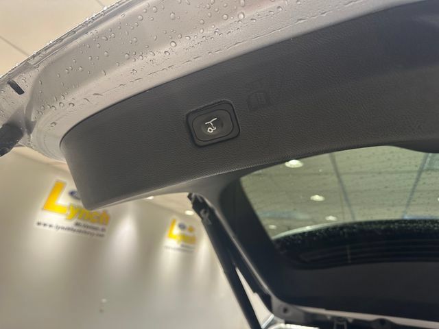 Certified 2021 Ford Edge ST-Line AWD/4WD image 17