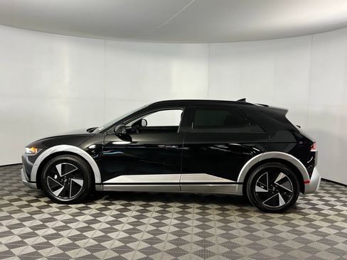 Used 2025 Hyundai Ioniq 5 Limited image 10