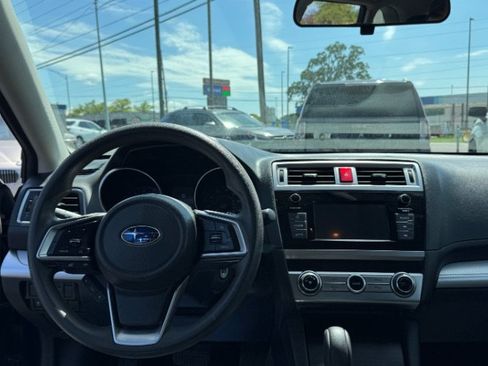 Used 2018 Subaru Outback 2.5i AWD/4WD image 16