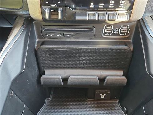 Used 2019 RAM 1500 Laramie image 11