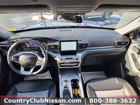 Used 2022 Ford Explorer XLT w/ Equipment Group 202A image 23