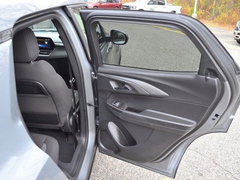 Used 2025 Chevrolet TrailBlazer LT image 33