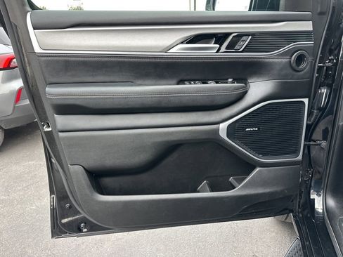 Used 2024 Jeep Wagoneer Series II AWD/4WD image 21