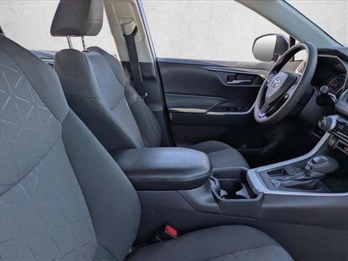 Certified 2021 Toyota RAV4 XLE image 20