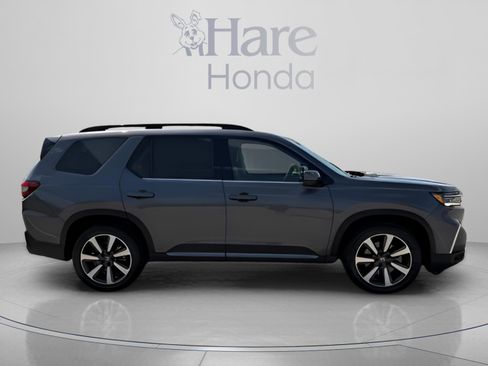 Used 2023 Honda Pilot Elite image 6