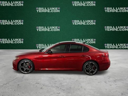 Used 2023 Alfa Romeo Giulia Veloce image 9