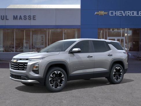 New 2026 Chevrolet Equinox LT image 2