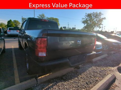 Used 2018 RAM 1500 Express w/ Express Value Package AWD/4WD image 4