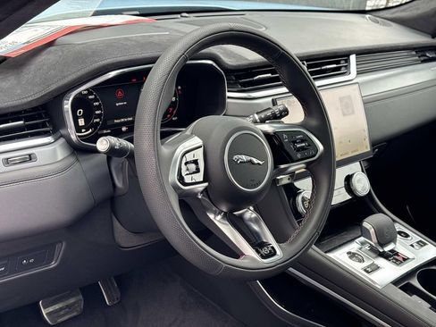 New 2026 Jaguar F-PACE SVR image 19