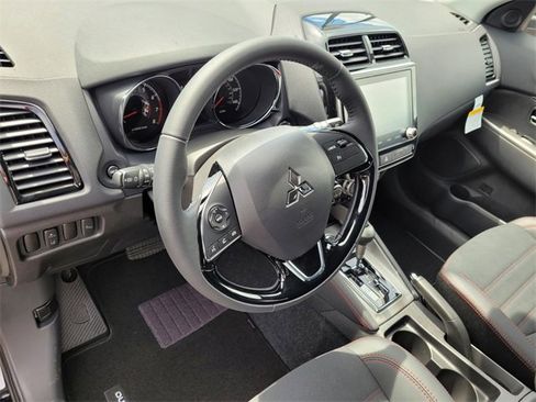 New 2025 Mitsubishi Outlander Sport SE image 17