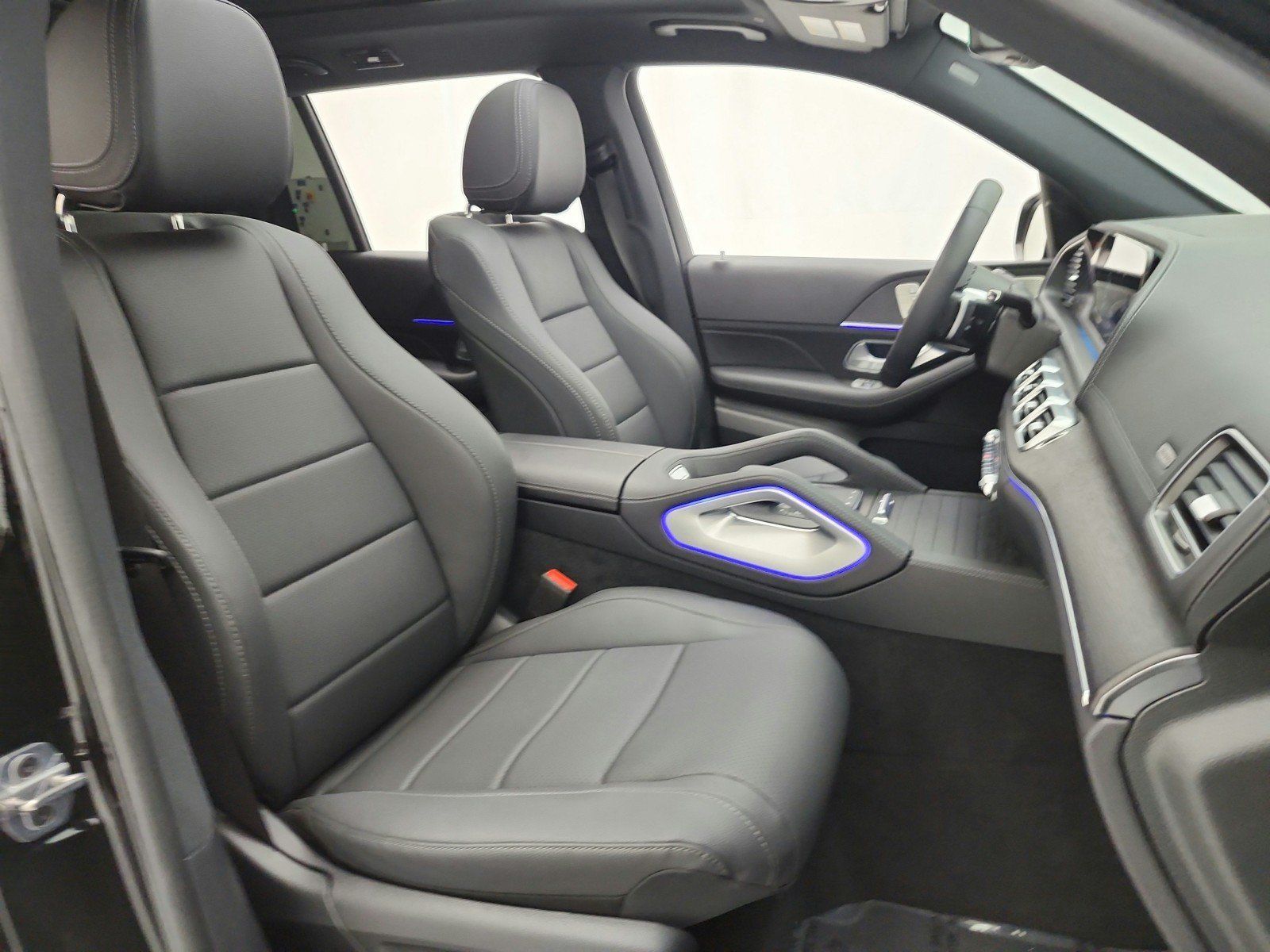 Used 2025 Mercedes-Benz GLS 450 4MATIC image 20