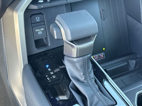 Used 2026 Toyota Tundra Limited AWD/4WD image 24