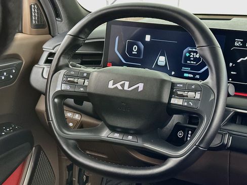 Used 2024 Kia EV9 GT-Line AWD/4WD image 8