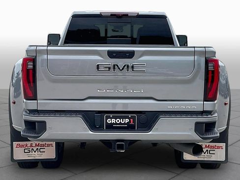 Used 2025 GMC Sierra 3500 Denali Ultimate AWD/4WD image 5