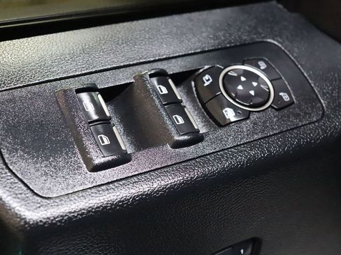 Used 2017 Ford F150 Raptor w/ Equipment Group 802A Luxury image 43