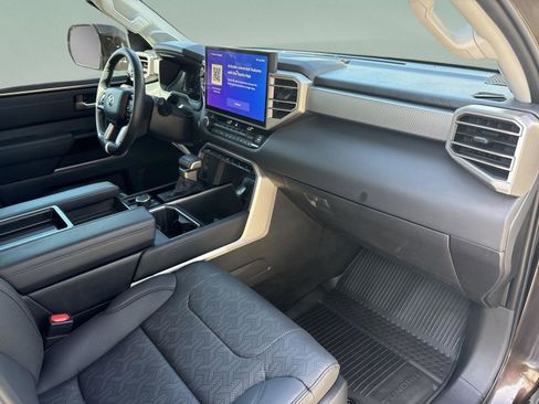 Used 2024 Toyota Tundra Limited image 21