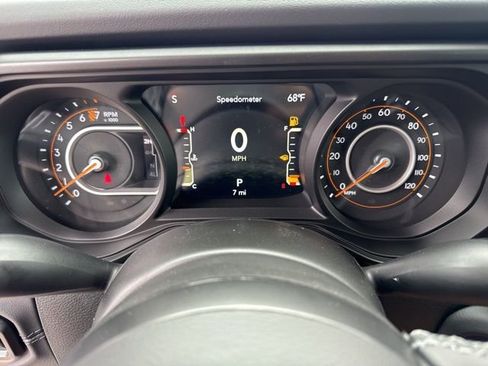 New 2025 Jeep Gladiator Rubicon w/ Convenience Group image 13