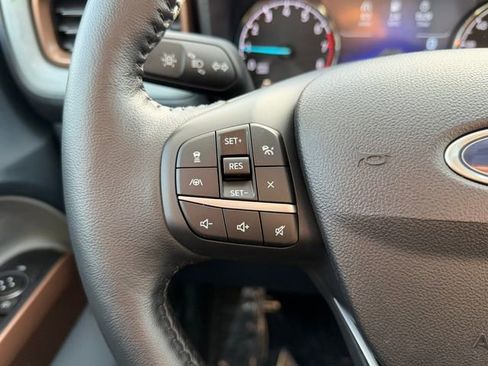 Certified 2022 Ford Maverick Lariat w/ Lariat Luxury Package image 19