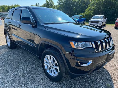 Used 2022 Jeep Grand Cherokee Laredo X AWD/4WD image 5