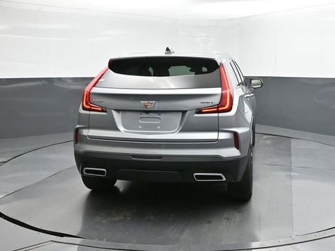 Used 2024 Cadillac XT4 Premium Luxury image 11
