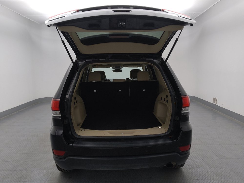 Used 2022 Jeep Grand Cherokee Laredo E AWD/4WD image 29