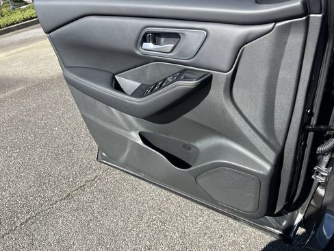 New 2026 Nissan Rogue SV FWD image 13