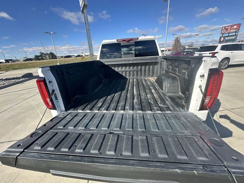 Used 2024 GMC Sierra 1500 Denali Ultimate image 27