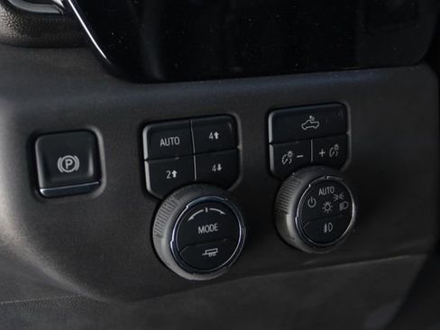 Used 2025 Chevrolet Silverado 1500 LT Trail Boss w/ Convenience Package II image 24