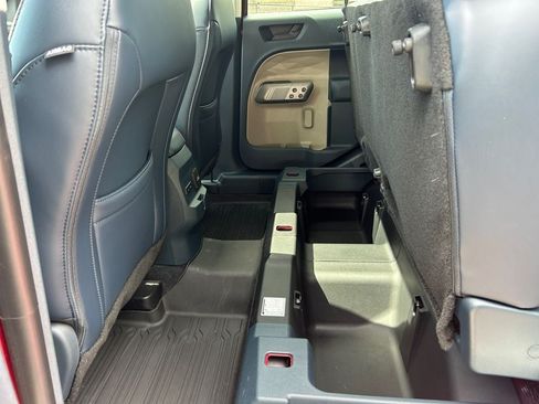 Used 2025 Ford Maverick Lariat w/ 4K Tow Package AWD/4WD image 33