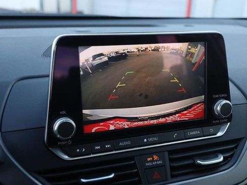 Certified 2024 Nissan Altima 2.5 SR image 16