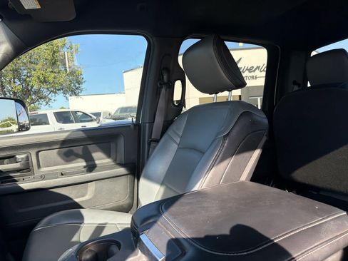 Used 2021 RAM 3500 Tradesman w/ Chrome Appearance Group AWD/4WD image 8