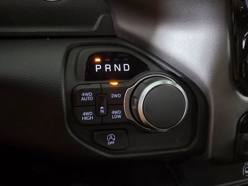 New 2026 RAM 1500 4x4 Crew Cab image 18