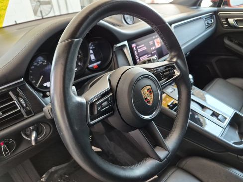 Certified 2023 Porsche Macan GTS AWD/4WD image 7