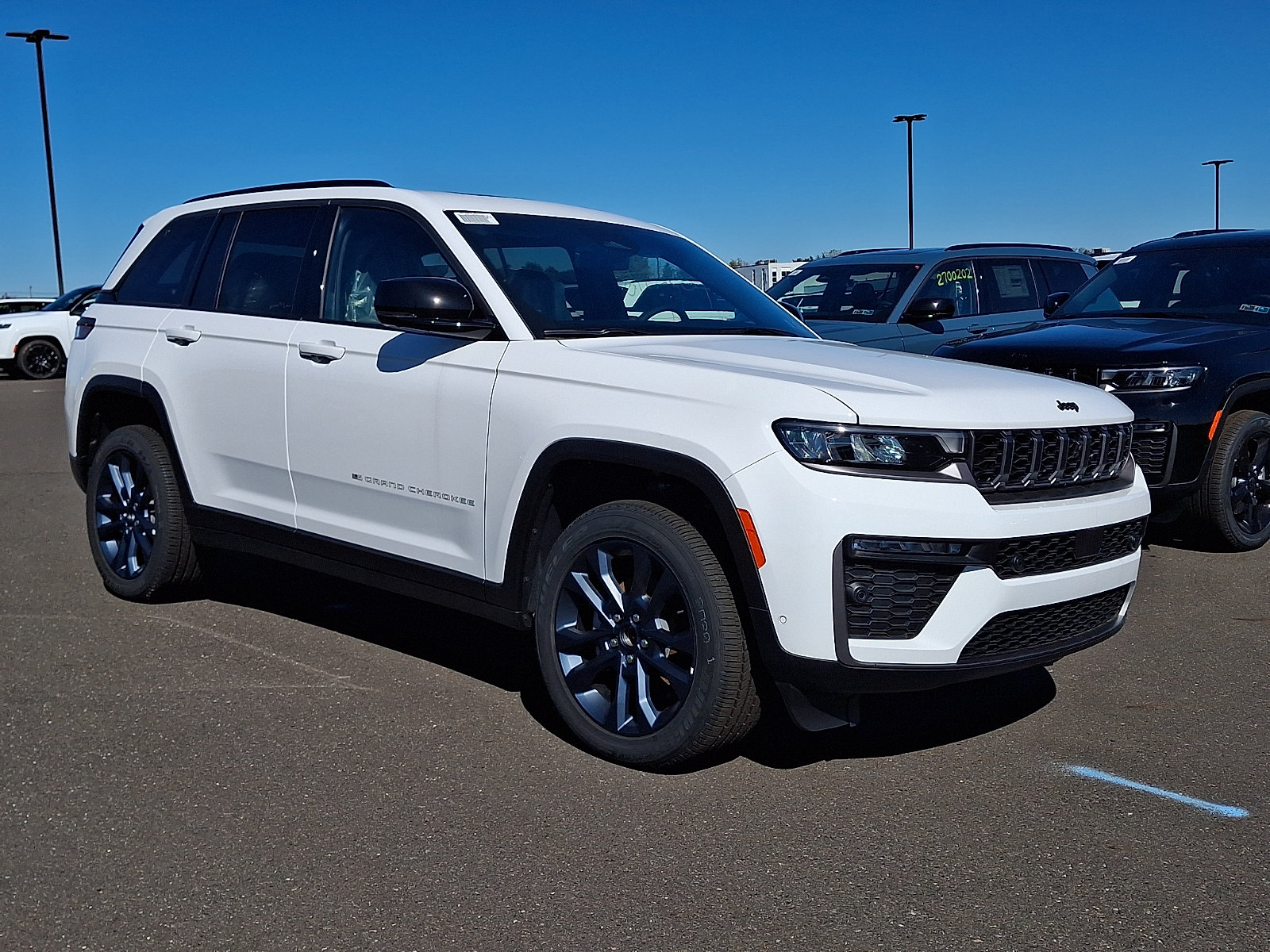 New 2026 Jeep Grand Cherokee Limited AWD/4WD image 1