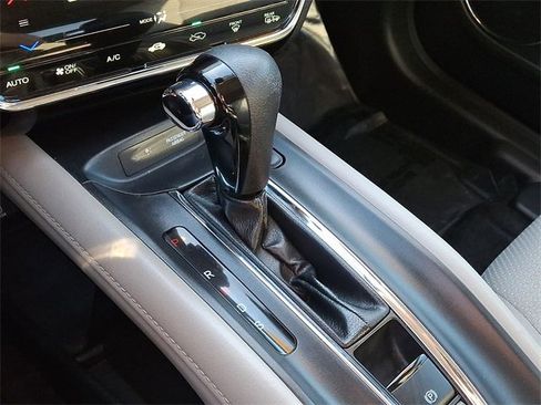 Used 2022 Honda HR-V EX image 15