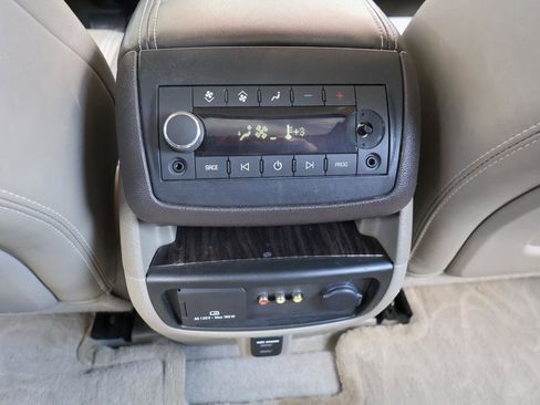 Used 2014 GMC Acadia Denali image 47