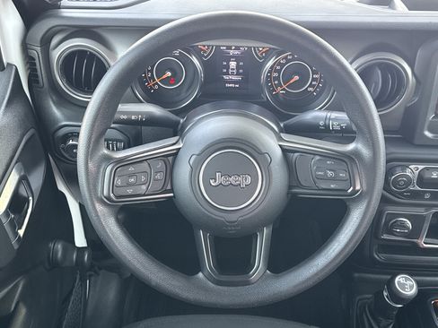 Used 2022 Jeep Wrangler Unlimited Sport AWD/4WD image 17