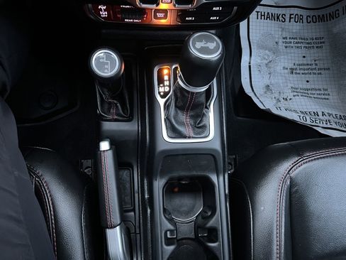 Used 2020 Jeep Wrangler Unlimited Rubicon w/ Advanced Safety Group image 16