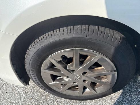 Used 2015 Toyota Prius V Four FWD image 13