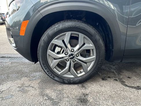 Used 2024 Kia Seltos S image 9