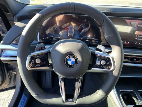 New 2025 BMW 760i xDrive image 14