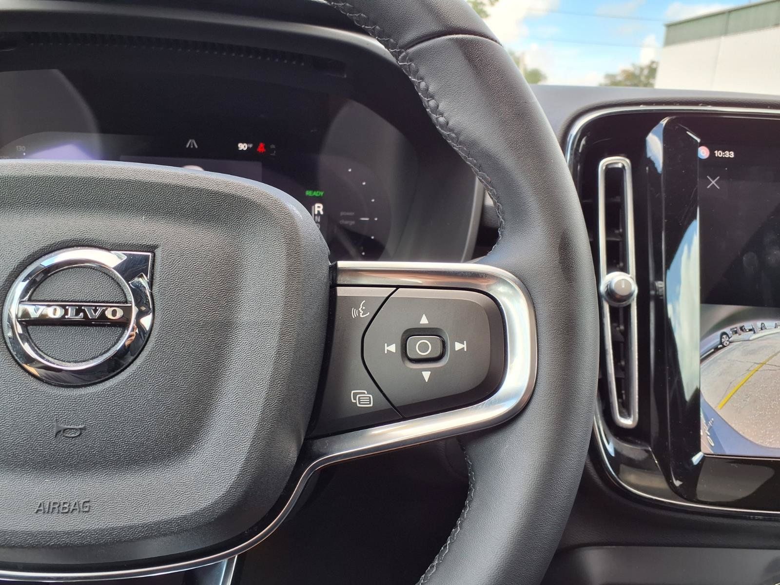 Certified 2023 Volvo C40 P8 Recharge Plus AWD/4WD image 28