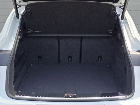 New 2025 Porsche Cayenne Coupe image 24