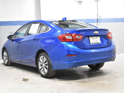 Used 2019 Chevrolet Cruze LT image 24