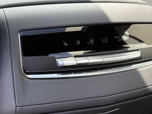 New 2026 Cadillac Escalade Luxury AWD/4WD image 15
