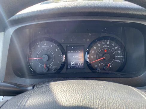 Used 2017 Toyota Sienna LE FWD image 13